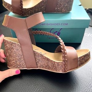 HOT item! Blowfish Wedge Size 8 NWT Brown sandal perfect for Summer!